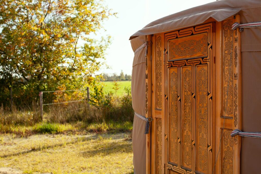 Ceremonie yurt Nuna Brabant